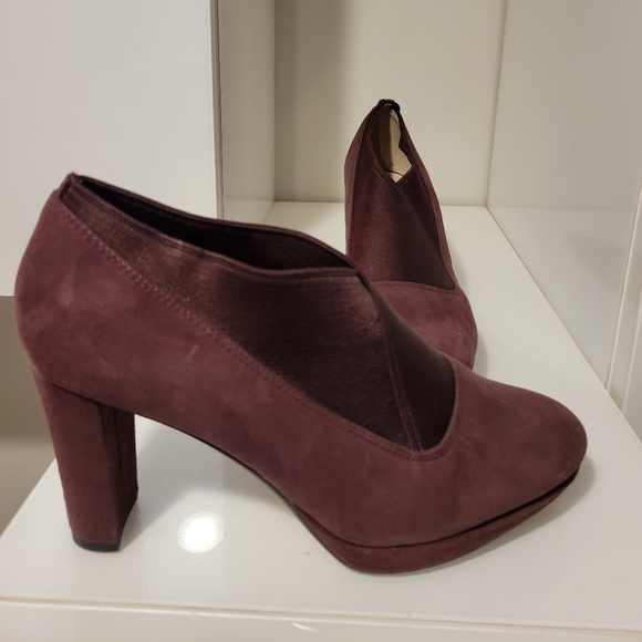 CLARKS WORN ONCE SIZE 8 Kendra Mix - Picture 1 of 6